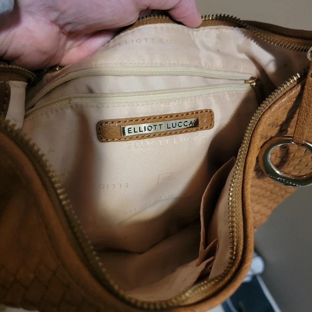 Elliott Lucca Womans Tan Braided Leather Hobo Bag Medium Size